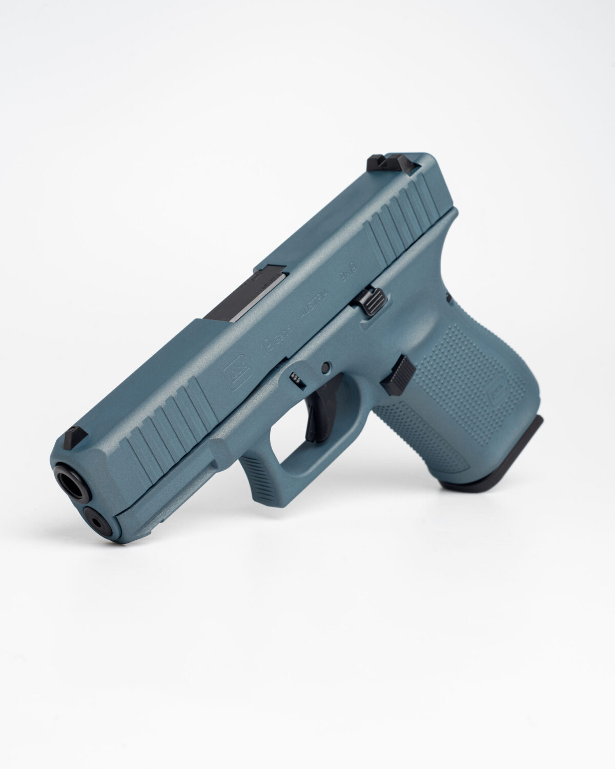 GLOCK 19 GEN 5 9MM PISTOL- BLUE TITANIUM SLIDE & LOWER 1 GLOCK 19 GEN 5 9MM PISTOL- BLUE TITANIUM SLIDE & LOWER