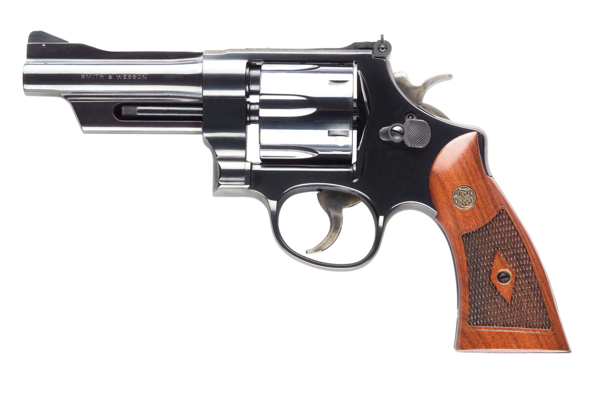 SMITH AND WESSON 27 357M/38S 4" 6RD BL/WD AS 1 150339