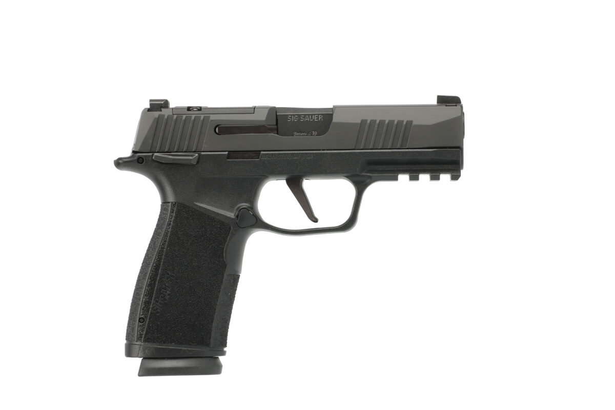 SIG SAUER P365X-MACRO 9MM 3.7" 17+1 SFTY 1 sig365xac9bxr3msright955b