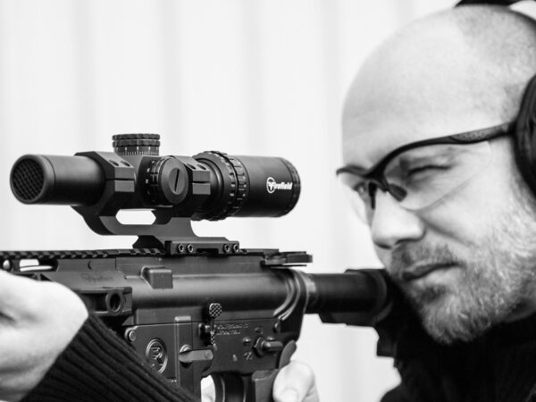 FIREFIELD RAPIDSTRIKE 1-6X24 RIFLESCOPE
