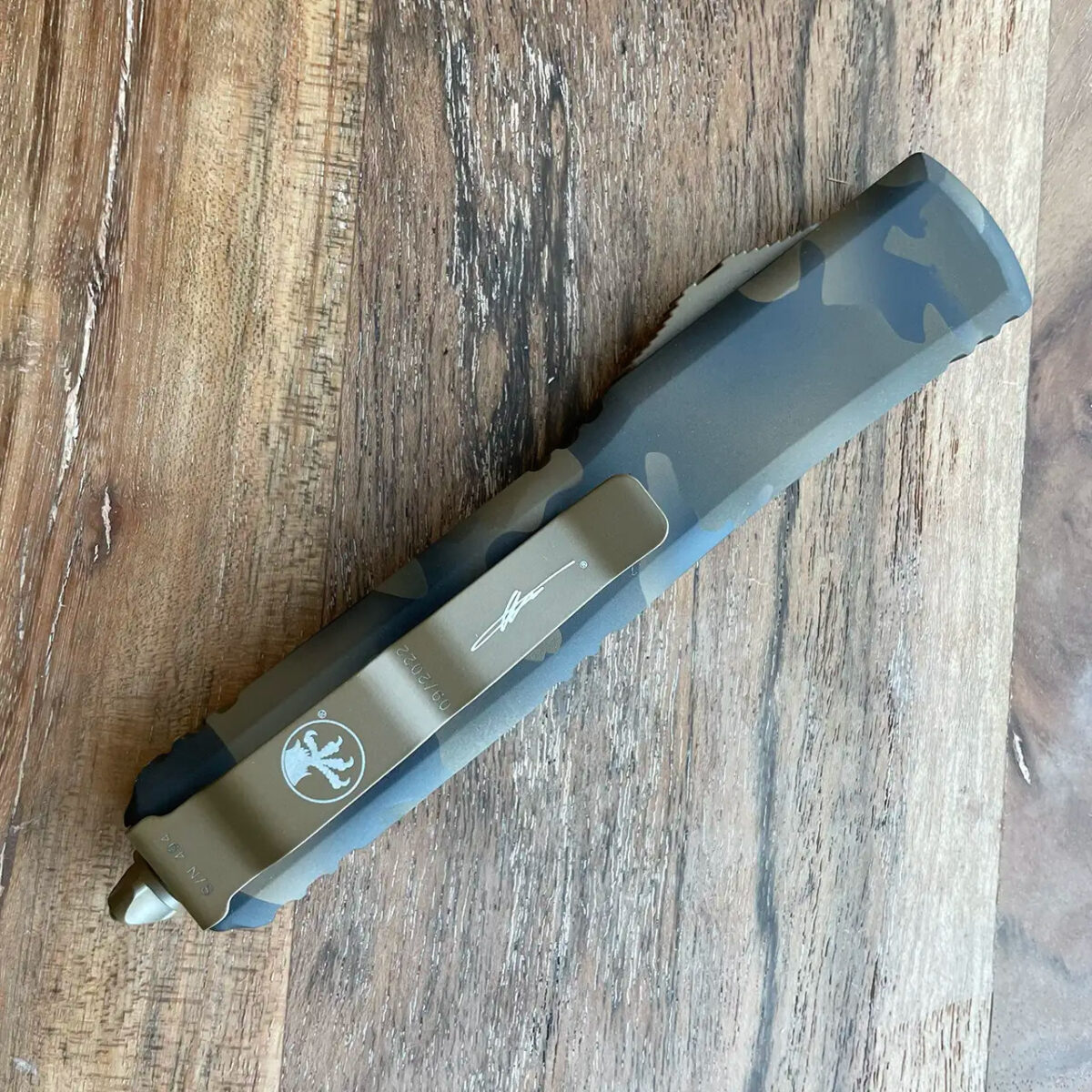 Microtech 122 3CCS Ultratech DE Coyote Camo Full Serrated Signature Series OS 97902.1664309838