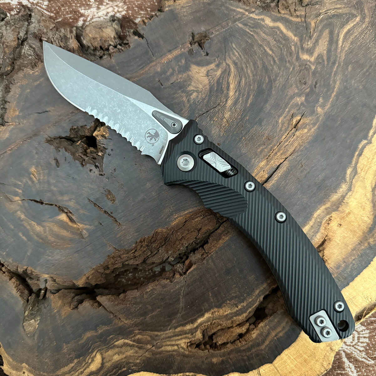 Microtech 137RL 11APFL AMphibian RAm Lok SE Fluted Apocalyptic Serrated 46434.1699471926