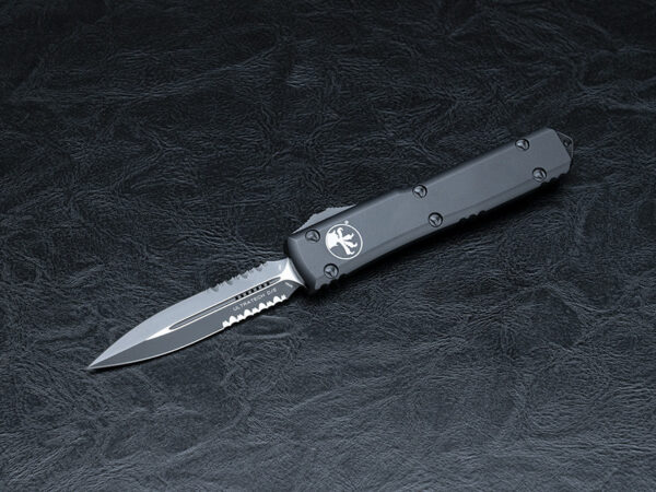 Microtech ULTRATECH D/E - TACTICAL PARTIAL SERRATED