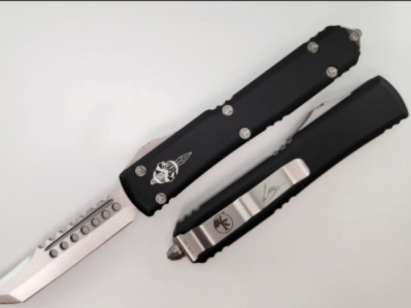 Microtech Ultratech OTF Signature Series Hellhound 119-10S - Stonewash 3.4" Tanto Hound Blade & Black Aluminum Handle - D/A Out the Front Automatic